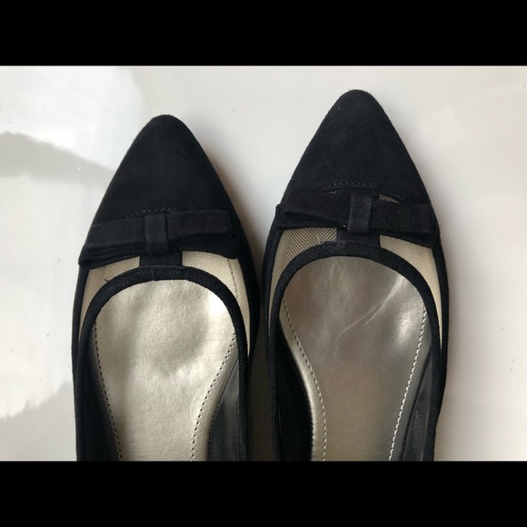 BCBG Black Vegan Suede Flats NIB - Picture 3 of 6